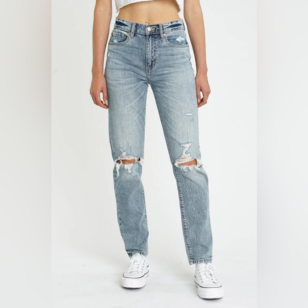 NWOT Daze Loverboy Ripped/Distressed High Waist Boyfriend Jeans in Far Out